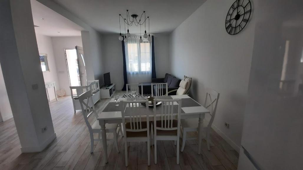 Family Residence بايا ماري المظهر الخارجي الصورة